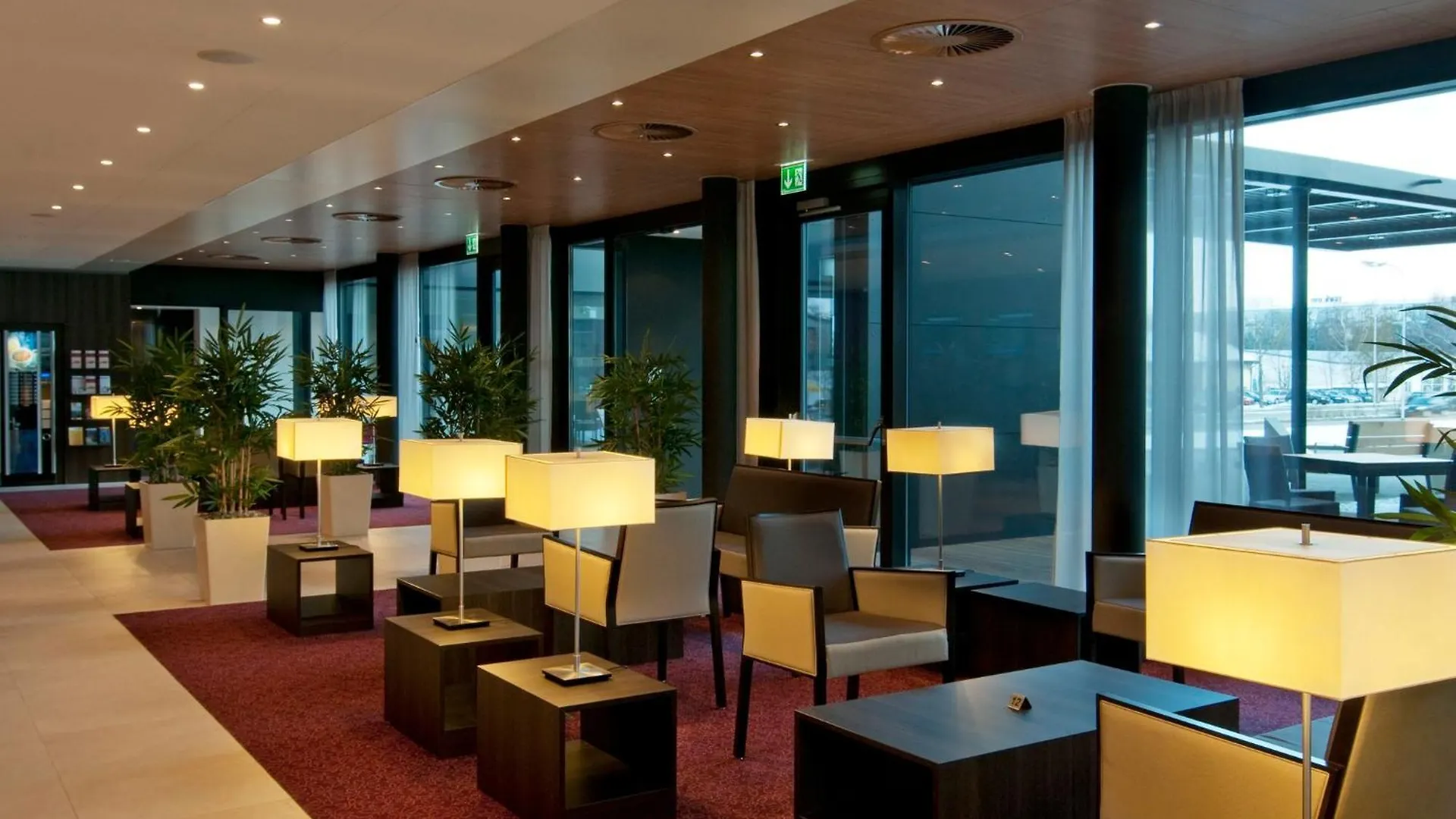 Holiday Inn Express Zuerich Airport By Ihg Rümlang Hotel