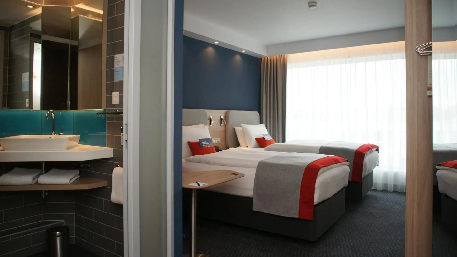 *** Hotel Holiday Inn Express Zuerich Airport By Ihg Rümlang Suíça