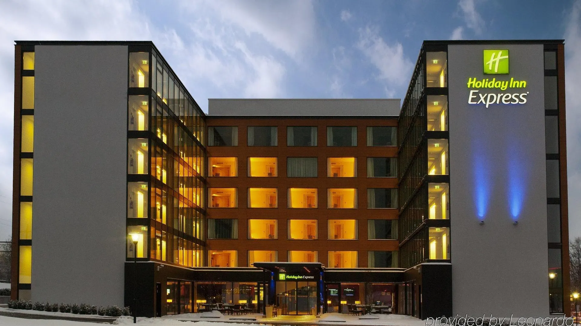 Holiday Inn Express Zuerich Airport By Ihg Rümlang Hotel