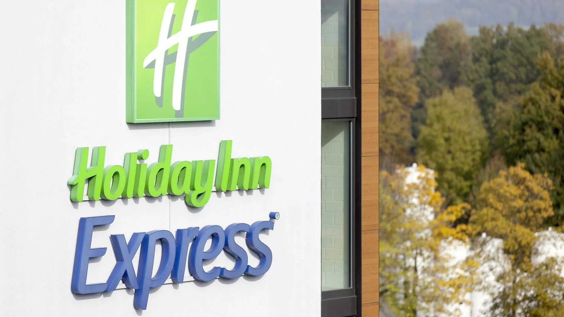 Holiday Inn Express Zuerich Airport By Ihg Rümlang Hotel