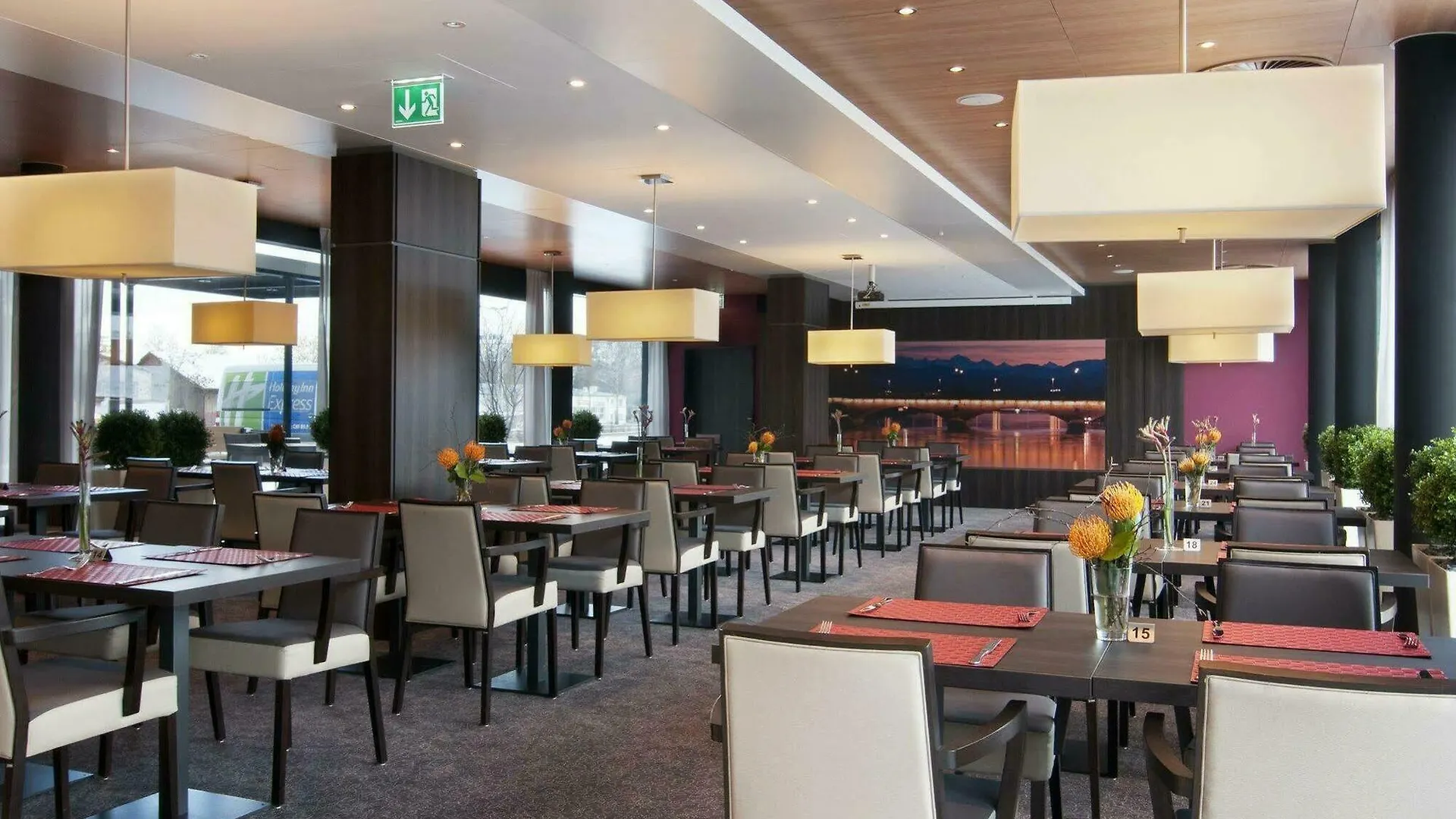 *** Hotel Holiday Inn Express Zuerich Airport By Ihg Rümlang Suíça